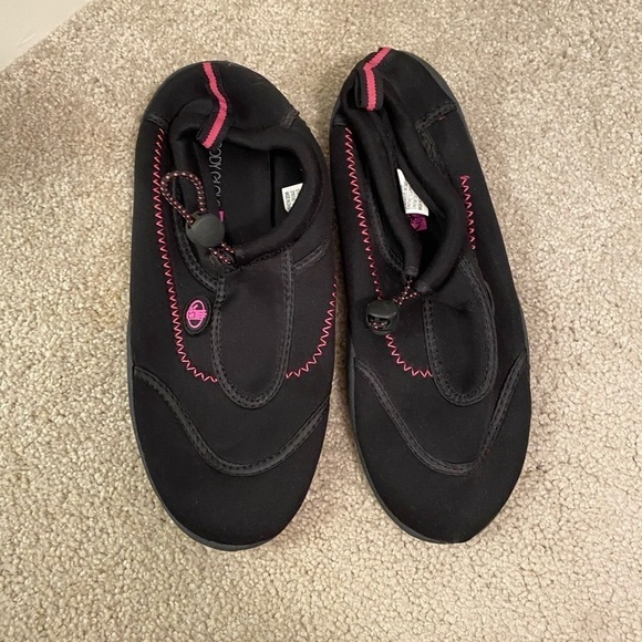 Hang Ten Women's Water Shoes - Picture 3 of 8